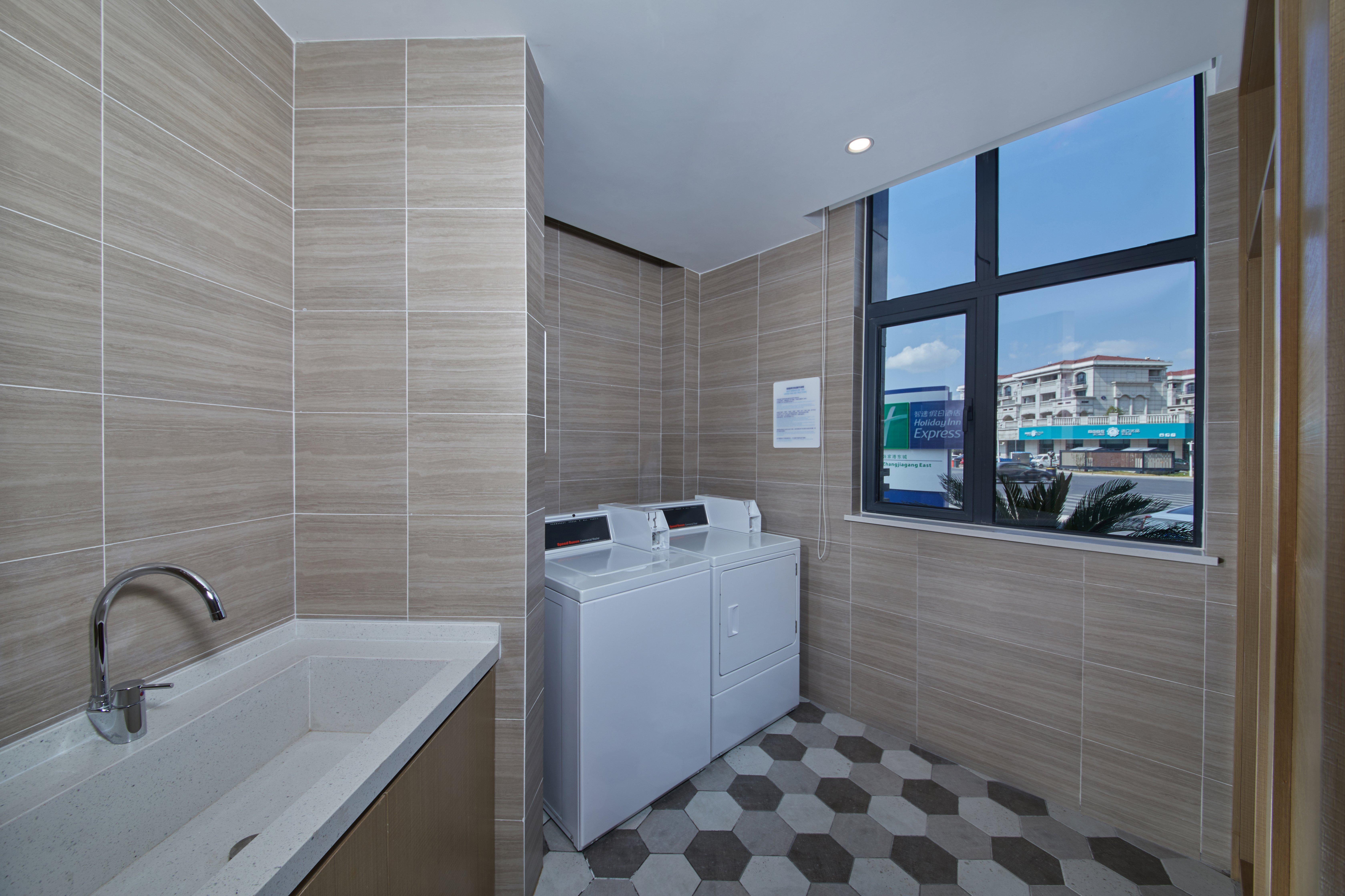 Holiday Inn Express Zhangjiagang East By Ihg Экстерьер фото